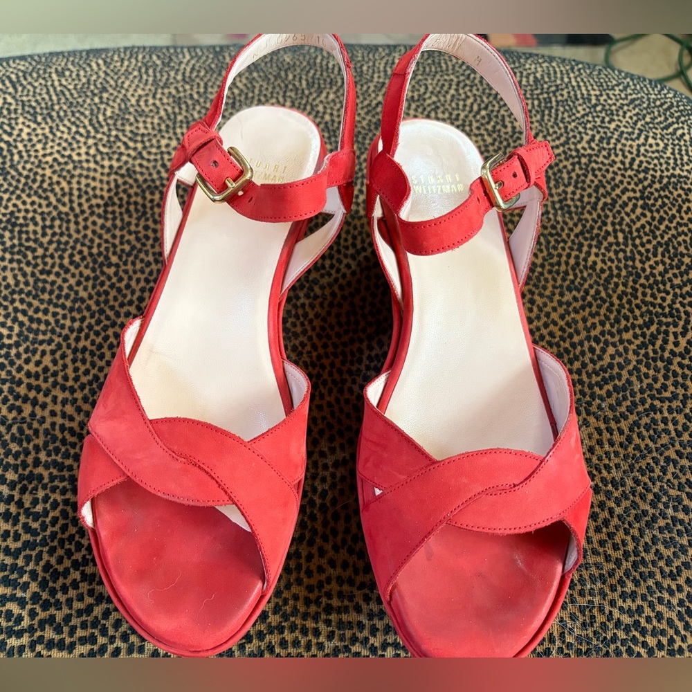 Fabulous Stuart Weitzman Lockness red platform shoes!!!!